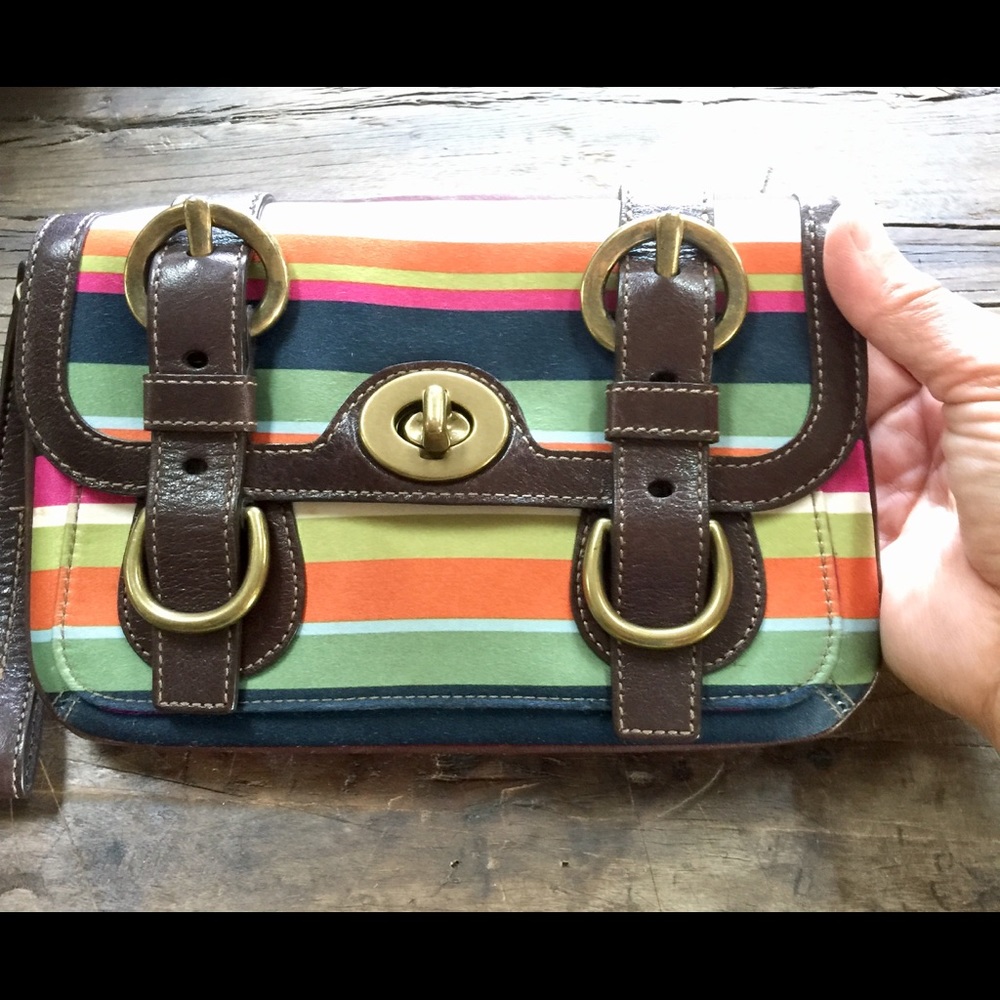 Coach, large wristlet/wallet. New Condition